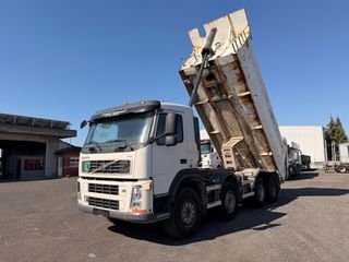 Ανατροπή Volvo 2007 FM400 E4-thumb-3