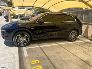Porsche Cayenne 2015 HYBRID S/PANORAMA /FULL EXTRA-thumb-1
