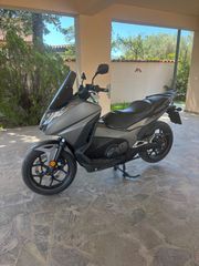 Honda Integra 750 2017 ABS Facelift-thumb-2