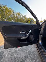 Mercedes-Benz A 200 2018 AMG-LINE 7G-DCT-thumb-10