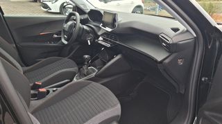 Peugeot 2008 2023 1.2 PureTech 100  HP Active Pack-thumb-11