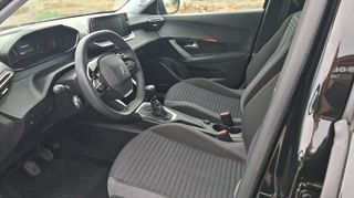 Peugeot 2008 2023 1.2 PureTech 100  HP Active Pack-thumb-9