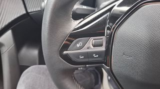 Peugeot 2008 2023 1.2 PureTech 100  HP Active Pack-thumb-13