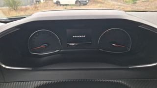 Peugeot 2008 2023 1.2 PureTech 100  HP Active Pack-thumb-16