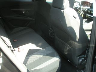 Peugeot 3008 2019 1.2  130 PS  AUTOMATIC FULL EXTRA-thumb-5