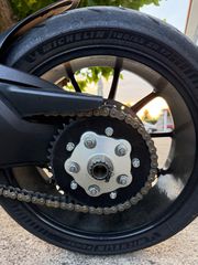 Ducati Hypermotard 939 2016-thumb-6