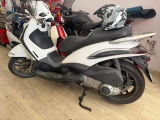 Piaggio Beverly 300 2005-thumb-1