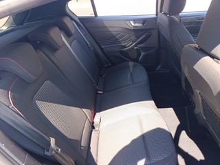 Ford Focus 2023 1.0 EcoBoost ST-Line-thumb-46