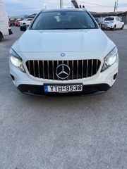 Mercedes-Benz GLA 180 2016 180 URBAN