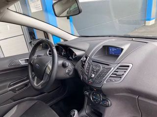 Ford Fiesta 2016 TREND-thumb-2