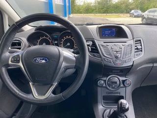Ford Fiesta 2016 TREND-thumb-6