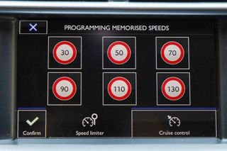 Citroen C4 2017 1.2 e-THP 110hp Millenium (Navi)-thumb-27