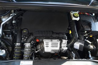 Citroen C4 2017 1.2 e-THP 110hp Millenium (Navi)-thumb-33
