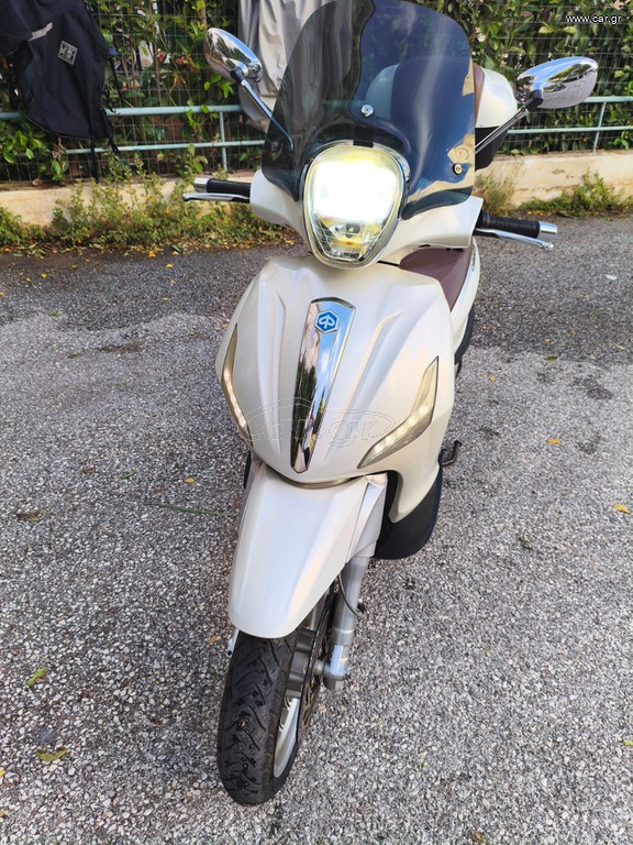 Piaggio Beverly 300i 2013