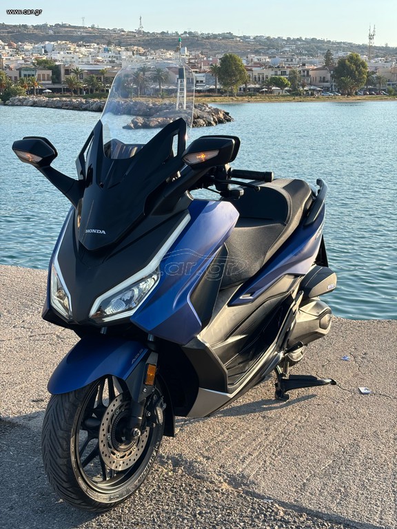 Honda Forza 350 2024