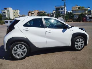 Toyota Aygo (X) 2022 'X-PLAY,-ΟΘΟΝΗ-ΚΑΜΕΡΑ-O ΤΕΛΗ-BOOK SERVICE-thumb-11