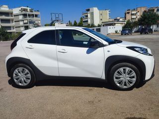 Toyota Aygo (X) 2022 'X-PLAY,-ΟΘΟΝΗ-ΚΑΜΕΡΑ-O ΤΕΛΗ-BOOK SERVICE-thumb-9