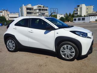 Toyota Aygo (X) 2022 'X-PLAY,-ΟΘΟΝΗ-ΚΑΜΕΡΑ-O ΤΕΛΗ-BOOK SERVICE-thumb-8
