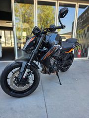 KTM 890 Duke 2022 AKRAPOVIC-thumb-14