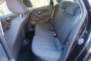 Volkswagen Polo 2016-thumb-13