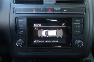 Volkswagen Polo 2016-thumb-14
