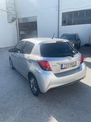 Toyota Yaris 2015 DIESEL-thumb-2