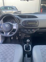 Toyota Yaris 2015 DIESEL-thumb-6