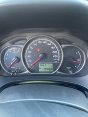 Toyota Yaris 2015 DIESEL-thumb-7