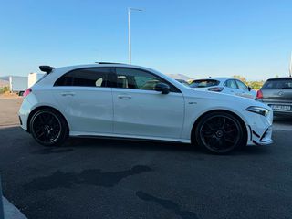 Mercedes-Benz A 35 AMG 2021-thumb-2