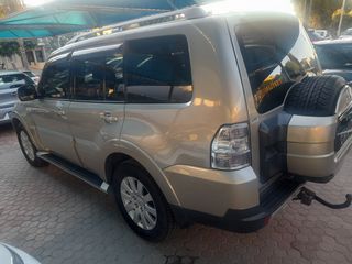 Mitsubishi Pajero 2008 3.2 DI-D INSTYLE AUTOMATIC-thumb-9
