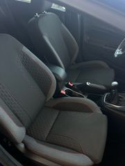 Ford Fiesta 2016 St-line-thumb-20
