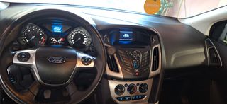 Ford Focus 2013-thumb-6
