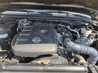 Nissan Navara 2012-thumb-29