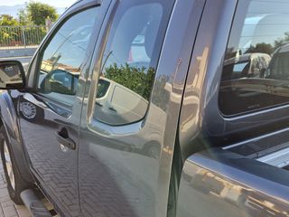 Nissan Navara 2012-thumb-9
