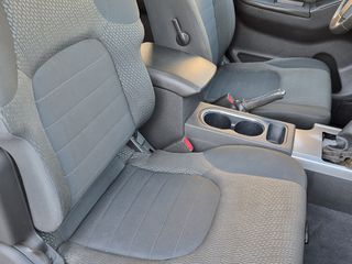 Nissan Navara 2012-thumb-21