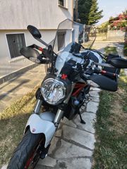 Ducati Monster 821 2015-thumb-26