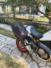 Ducati Monster 821 2015-thumb-31