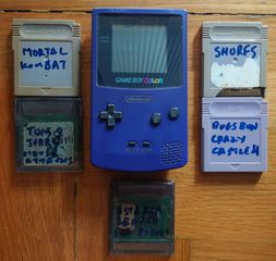 Gameboy Color με 5 παιχνίδια (Διαβάστε περιγραφή)