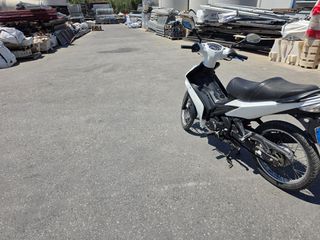 Yamaha CRYPTON-X135 2016-thumb-4