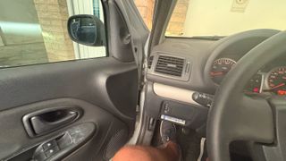 Renault Clio 2004-thumb-11