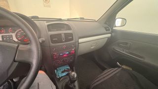 Renault Clio 2004-thumb-14