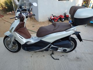 Piaggio Beverly 300i 2011 300 IE-thumb-4
