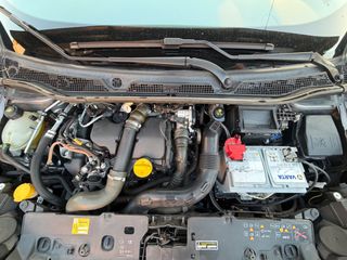 Renault Captur 2016 dCi-thumb-29