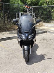 Piaggio XEvo 250 2017-thumb-2