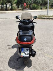 Piaggio XEvo 250 2017-thumb-5