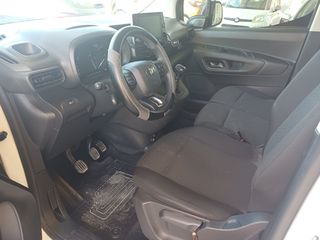 Toyota PROACE CITY 2024 Active 130hp-thumb-8
