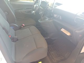 Toyota PROACE CITY 2024 Active 130hp-thumb-12