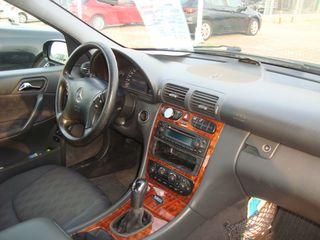 Mercedes-Benz C 180 2006-thumb-9