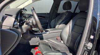 Mercedes-Benz GLC 200 2019 D-thumb-17