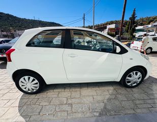 Toyota Yaris 2011 1.4 D-4D Comfort Pack-thumb-2